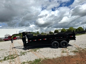 Dump trailer gooseneck 